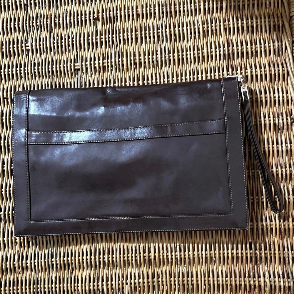Vintage 1982 Lou Taylor wristlet envelope clutch and built in oval mirror. Brown